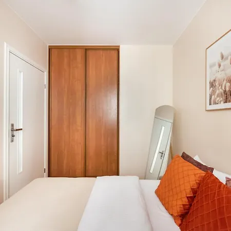 Praga Sulejkowska Comfort By Bookinghost